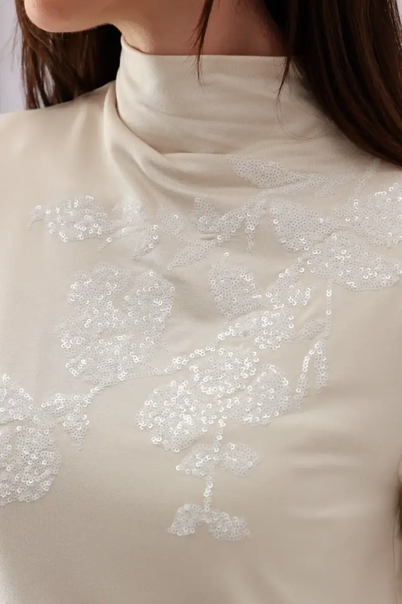 Monari Shirt mit toniger Pailletten-Blume Fabrikverkauf