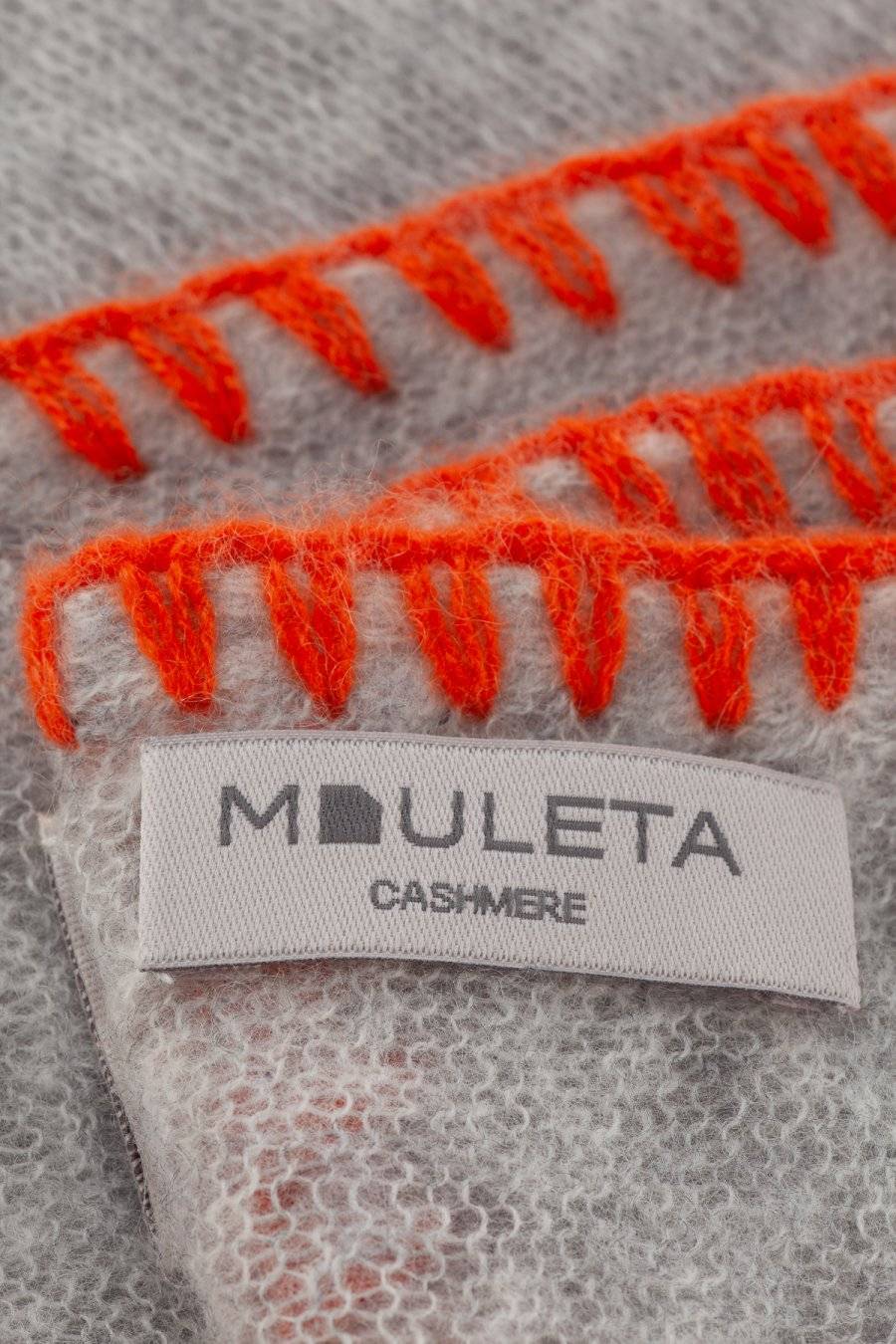 Mouleta Cashmere Schal | Colored Embroidery Border Online