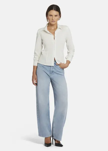 Nicowa Fitted shirt with shoulder pads - CAMIWA in WHITEarticle number NC9A22404011E-004 Muttertagsangebot