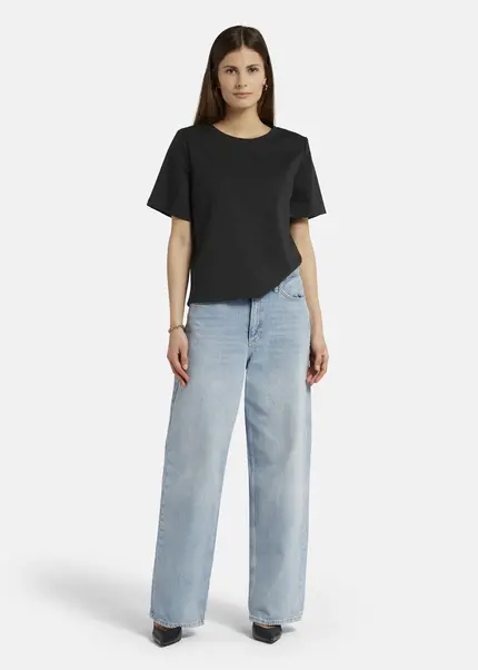 Nicowa T-shirt with shoulder pads -DILAWIA in BLACKarticle number NC9A12403019E-002 Heißer Verkauf