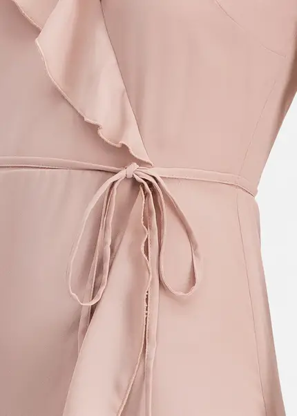 Nicowa Feminine flounce dress – DINOWA in CREAMarticle number NC6A22002012E-072 Angebote