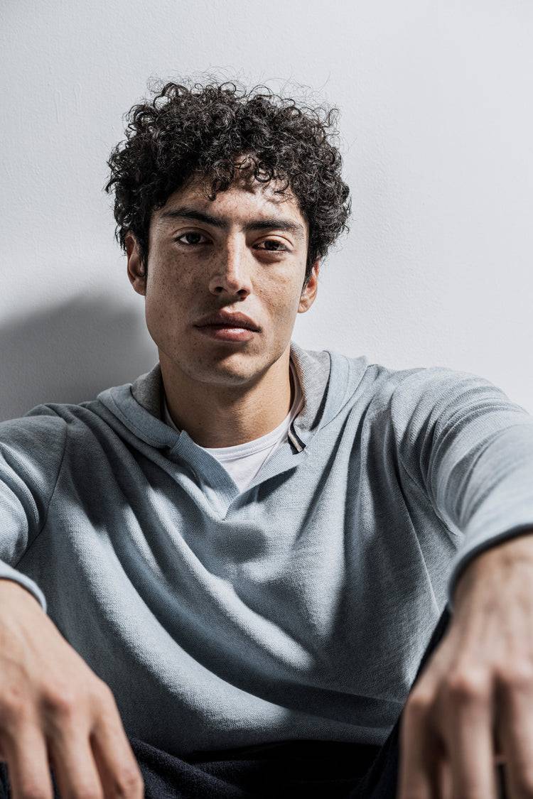 Phil Petter V-Kapuzen-Pullover aus Merinowolle & Baumwolle, Relaxed Fit Fabrikpreis