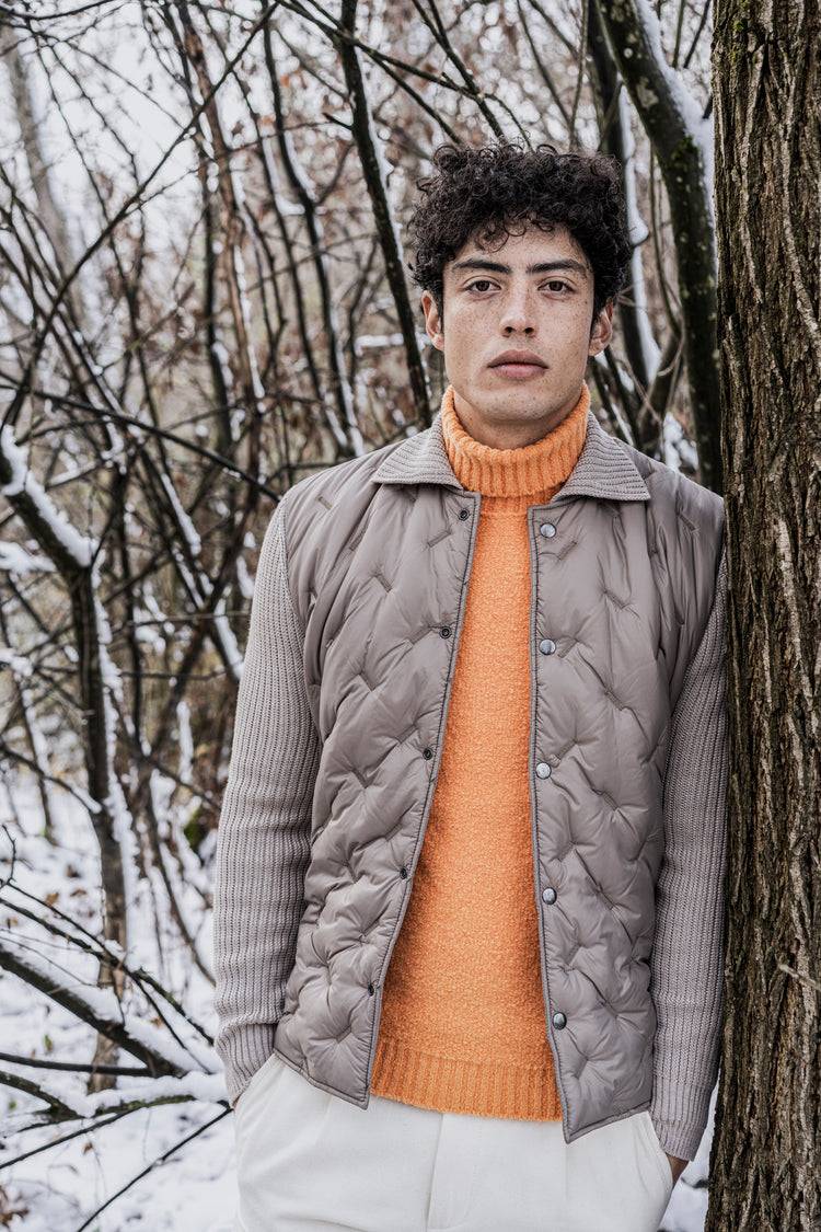 Phil Petter Hybrid-Overshirt aus Merinowolle, Nylon-Stepp & Woll-Seiden-Jersey Vierteljährliche Förderung