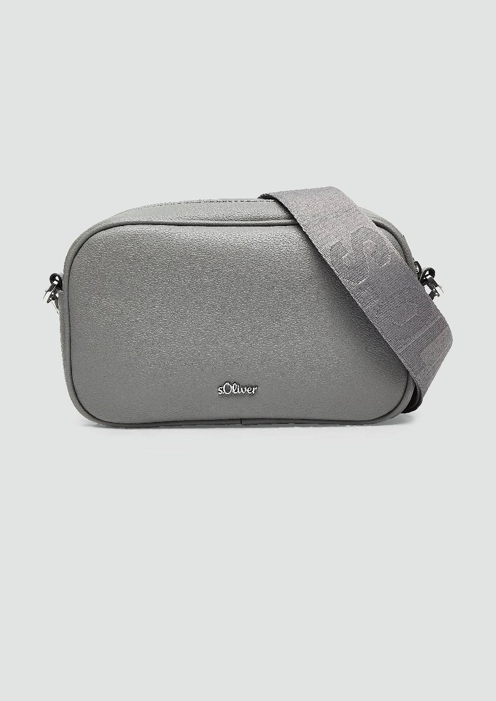 s.Oliver Camera-Bag aus Lederimitat Verkauf