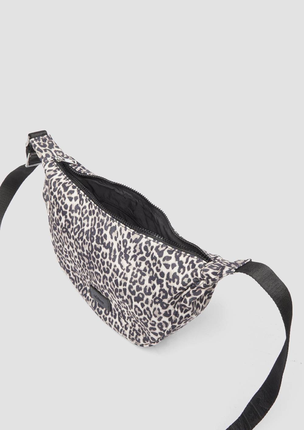 s.Oliver Mittelgroße Crossbody-Bag aus Webware im Angebot