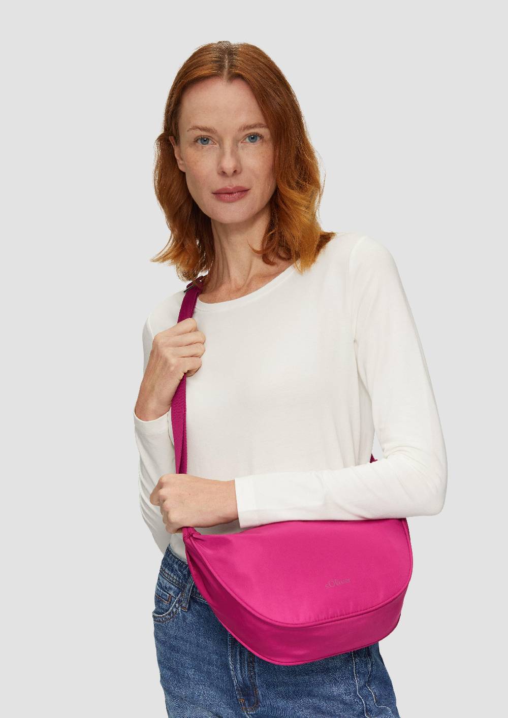 s.Oliver Schultertasche aus Twill Fabrikverkauf