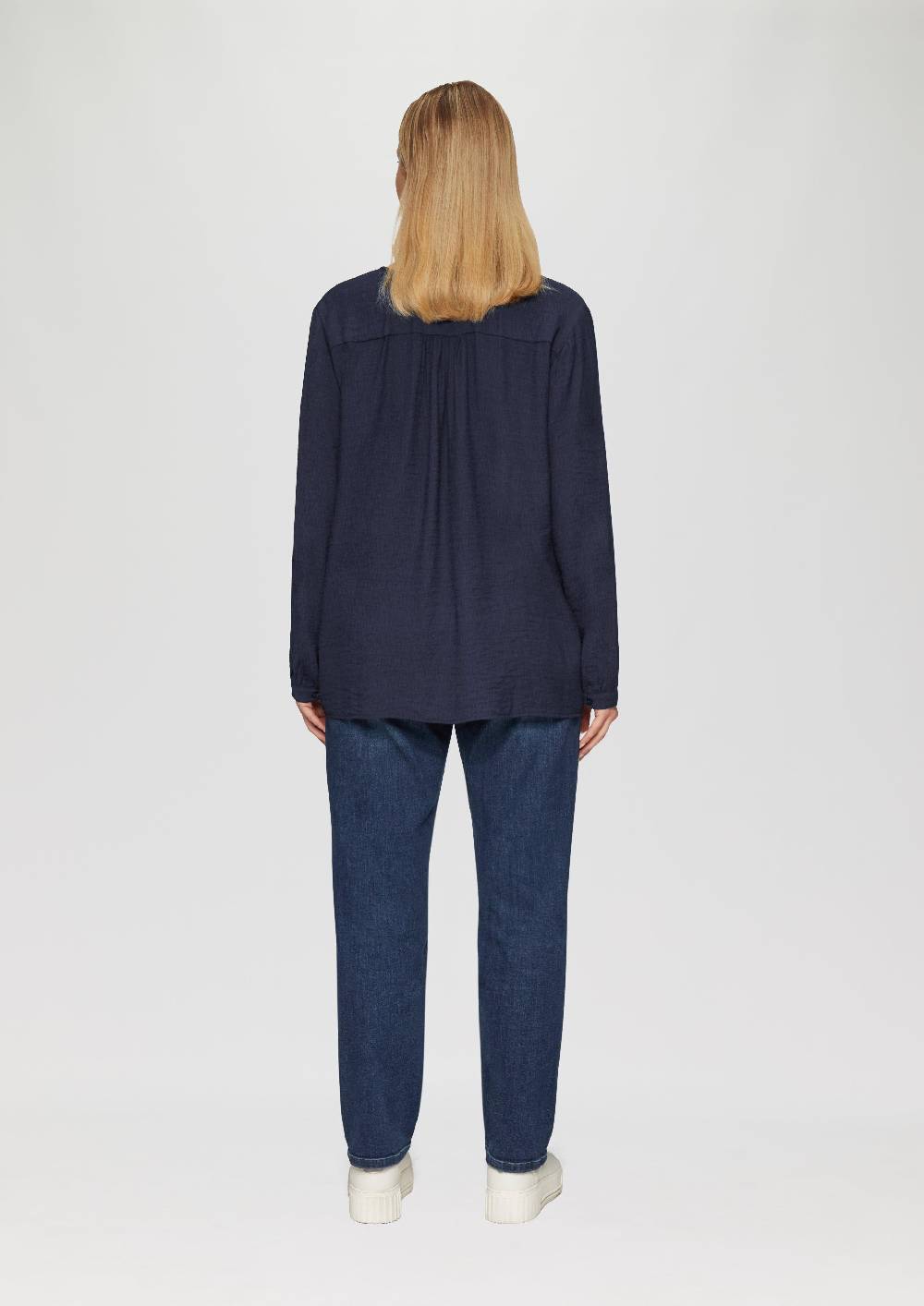 s.Oliver Strukturierte Bluse aus Viskosemix mit Smok Detail VIP-Rabatte