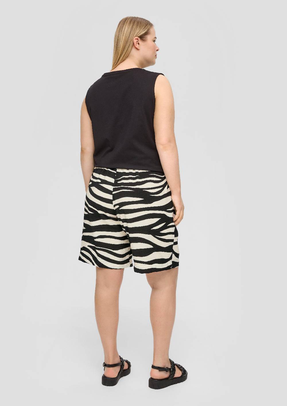 s.Oliver Shorts mit Eingrifftaschen und elastischem Bund Meist gekauft