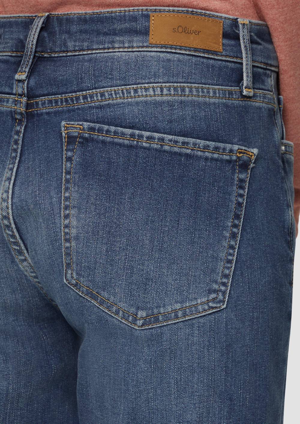s.Oliver Jeans Karolin / Regular Fit / Mid Rise / Straight Leg Versandkostenfrei