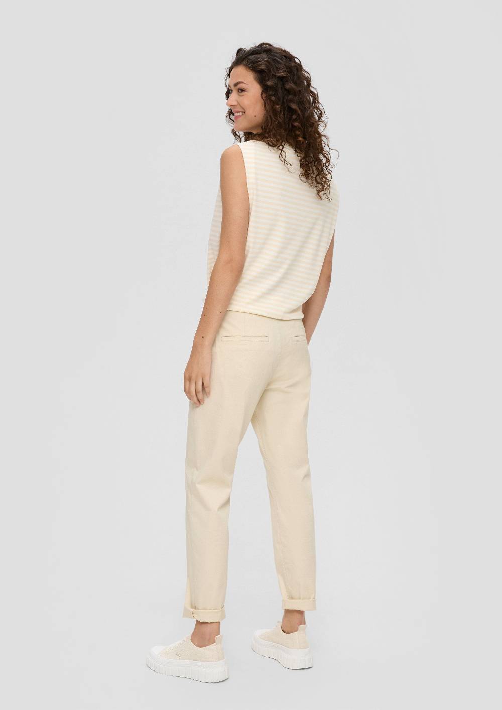 s.Oliver Chino mit Gürtel aus Baumwollstretch Großer Ausverkauf