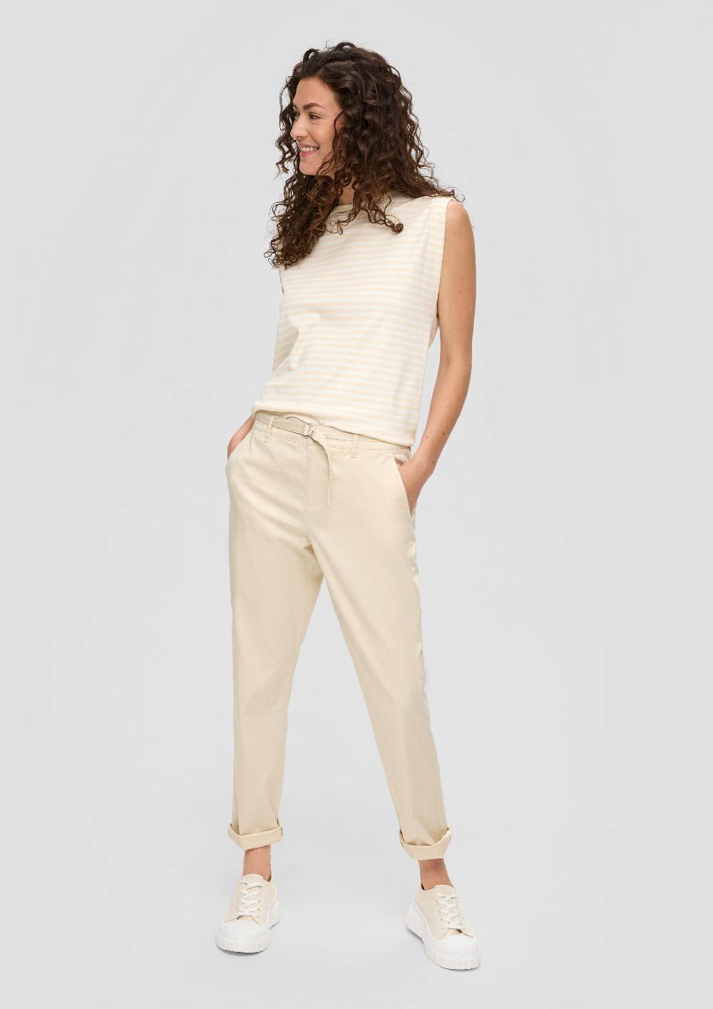 s.Oliver Chino mit Gürtel aus Baumwollstretch Großer Ausverkauf