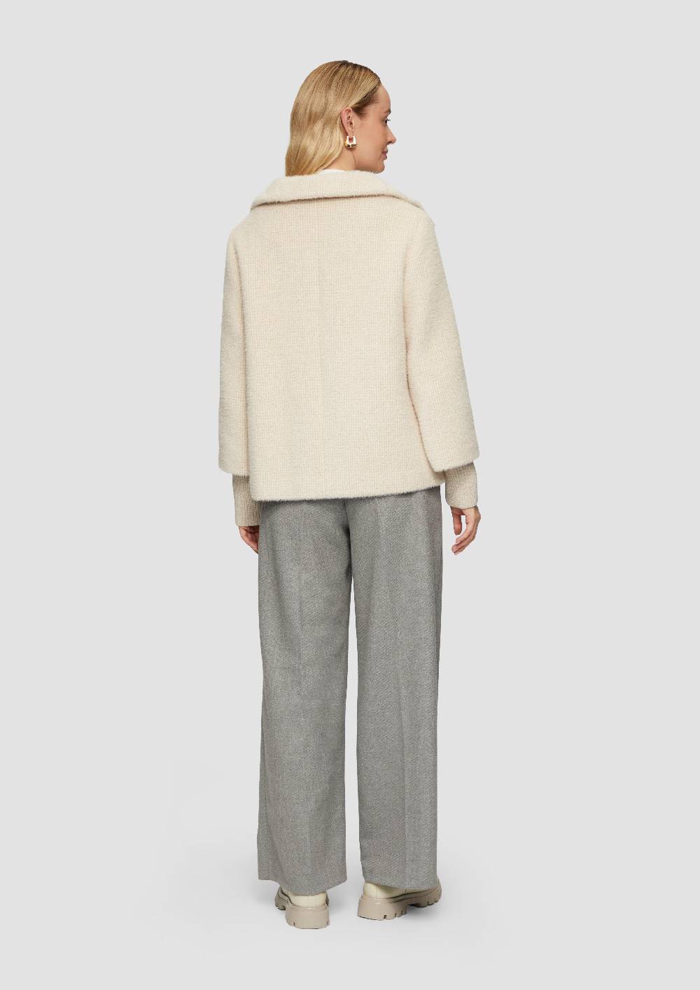 s.Oliver Flauschige Jacke mit Strickbündchen am Ärmel Letzte 3 Tage