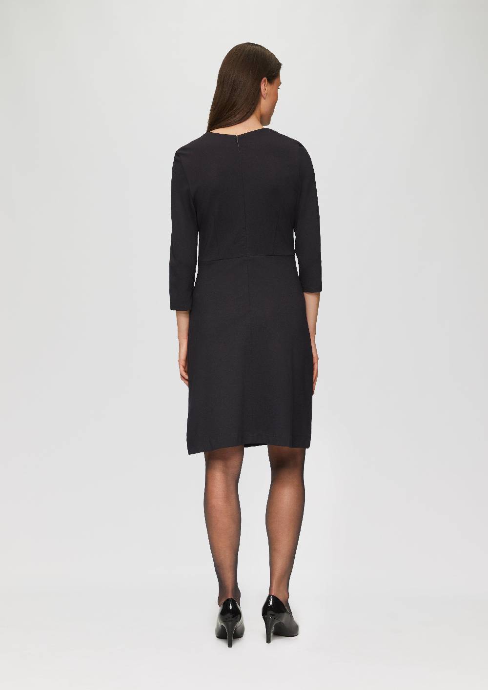 s.Oliver Kleid aus Interlockjersey mit Raff-Details Sonderangebot