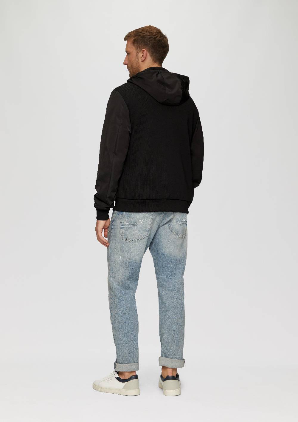 s.Oliver Jacke mit innovativem Materialmix und Kapuze im Angebot