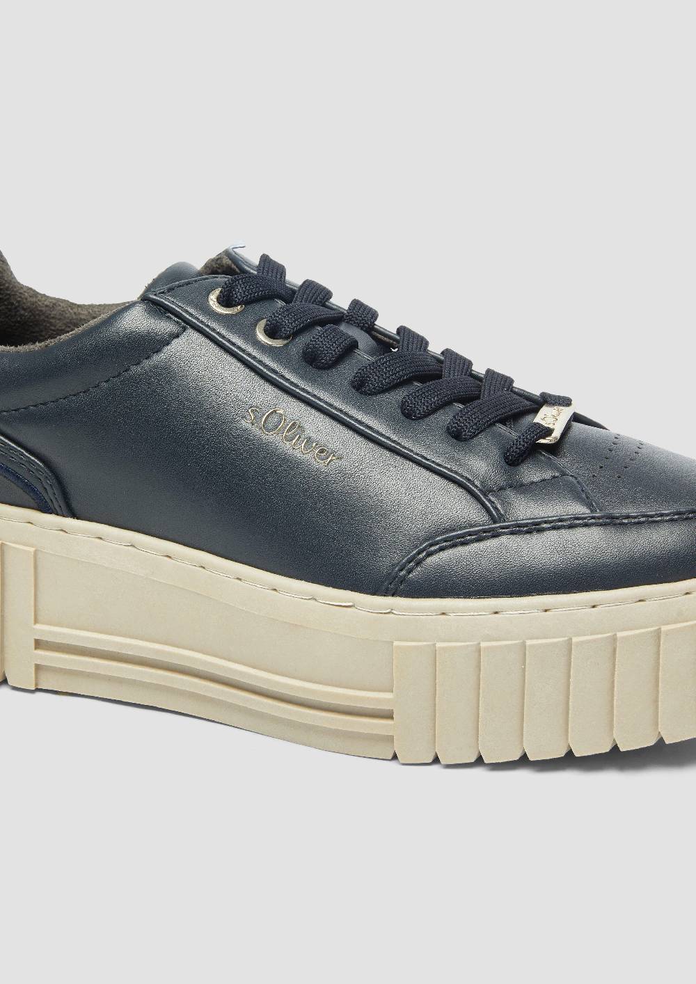 s.Oliver Schnürer Kauf eins, bekomm eins gratis