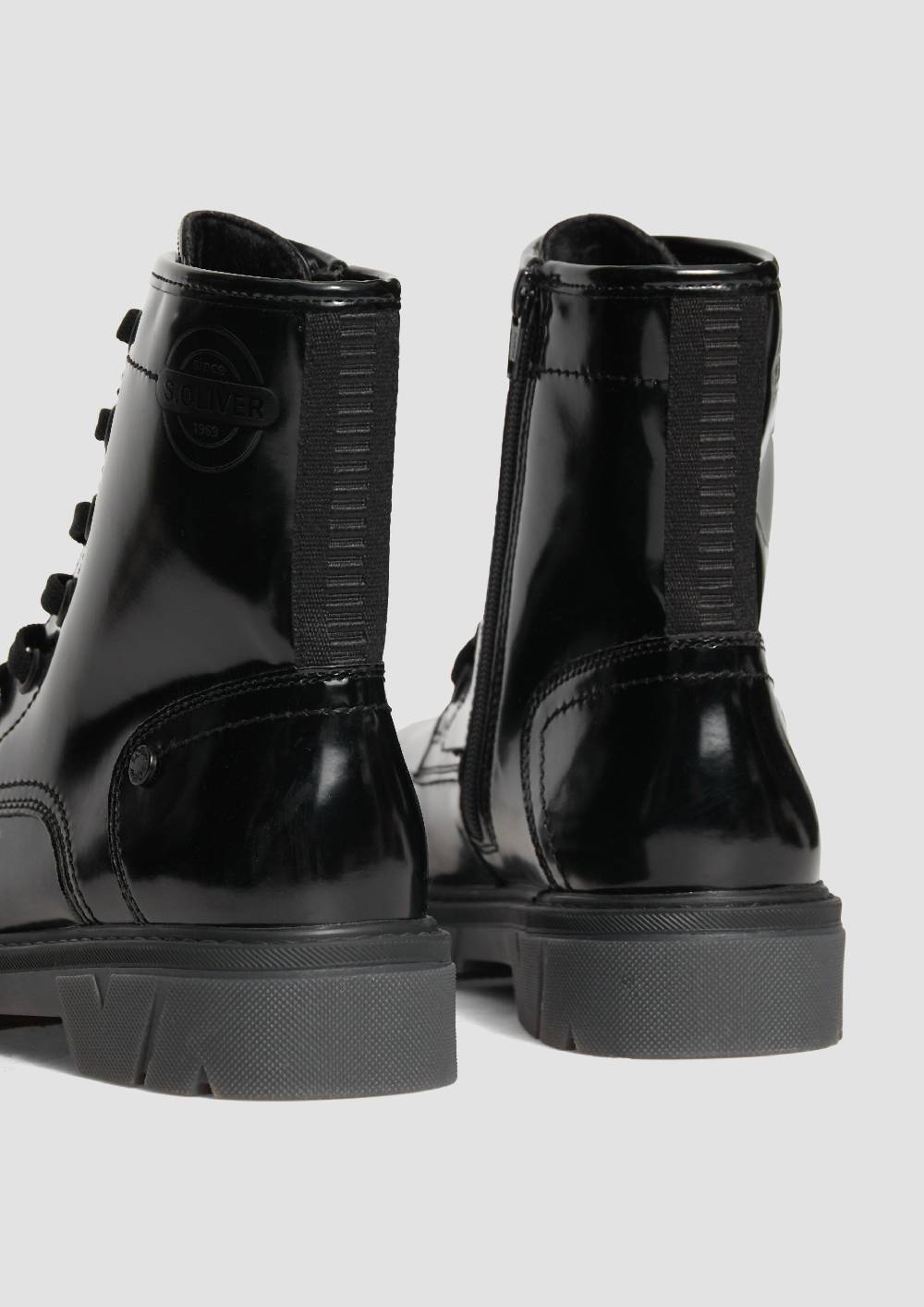 s.Oliver Stiefel mit Schnürung und Reißverschluss zollfrei