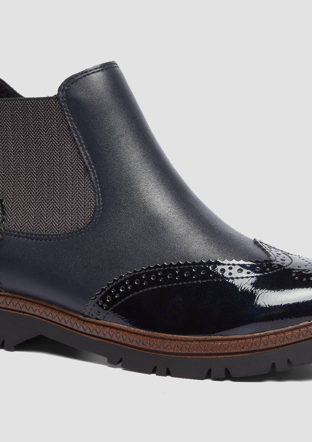 s.Oliver Chelsea Boots in Leder-Optik Großer Ausverkauf