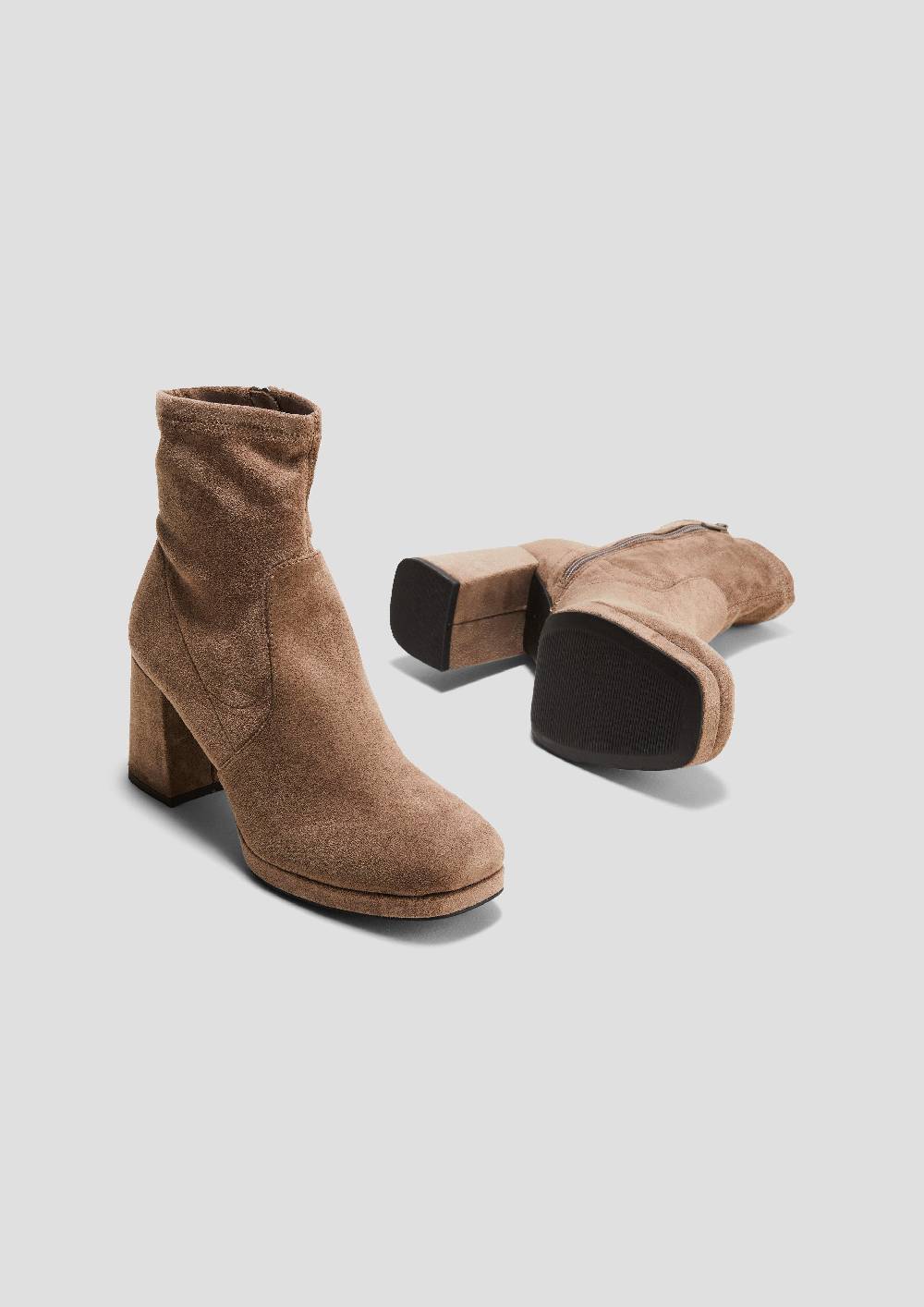 s.Oliver Stiefel mit Blockabsatz Lagerräumung