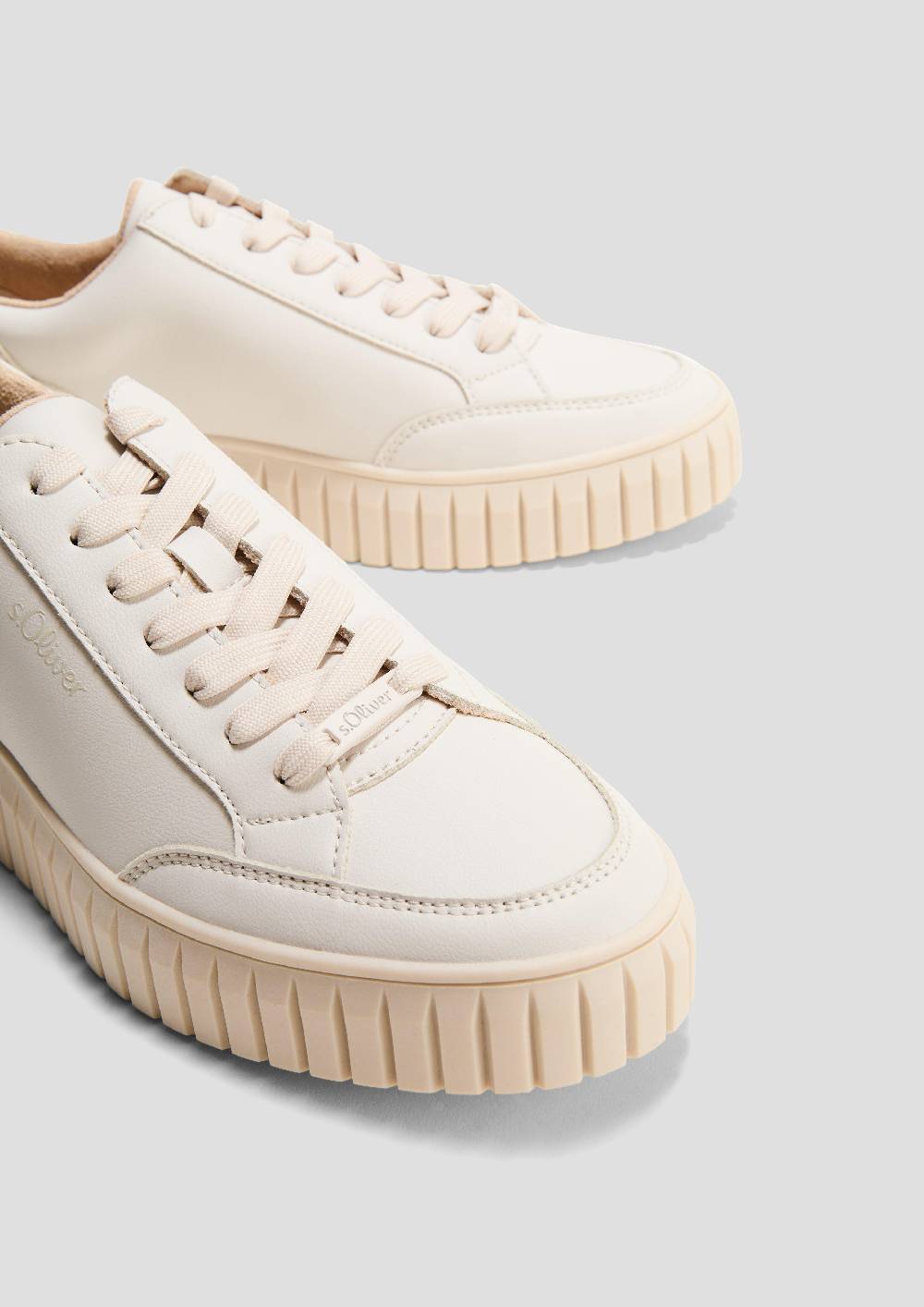 s.Oliver Schnürer in Leder-Optik Top Angebot