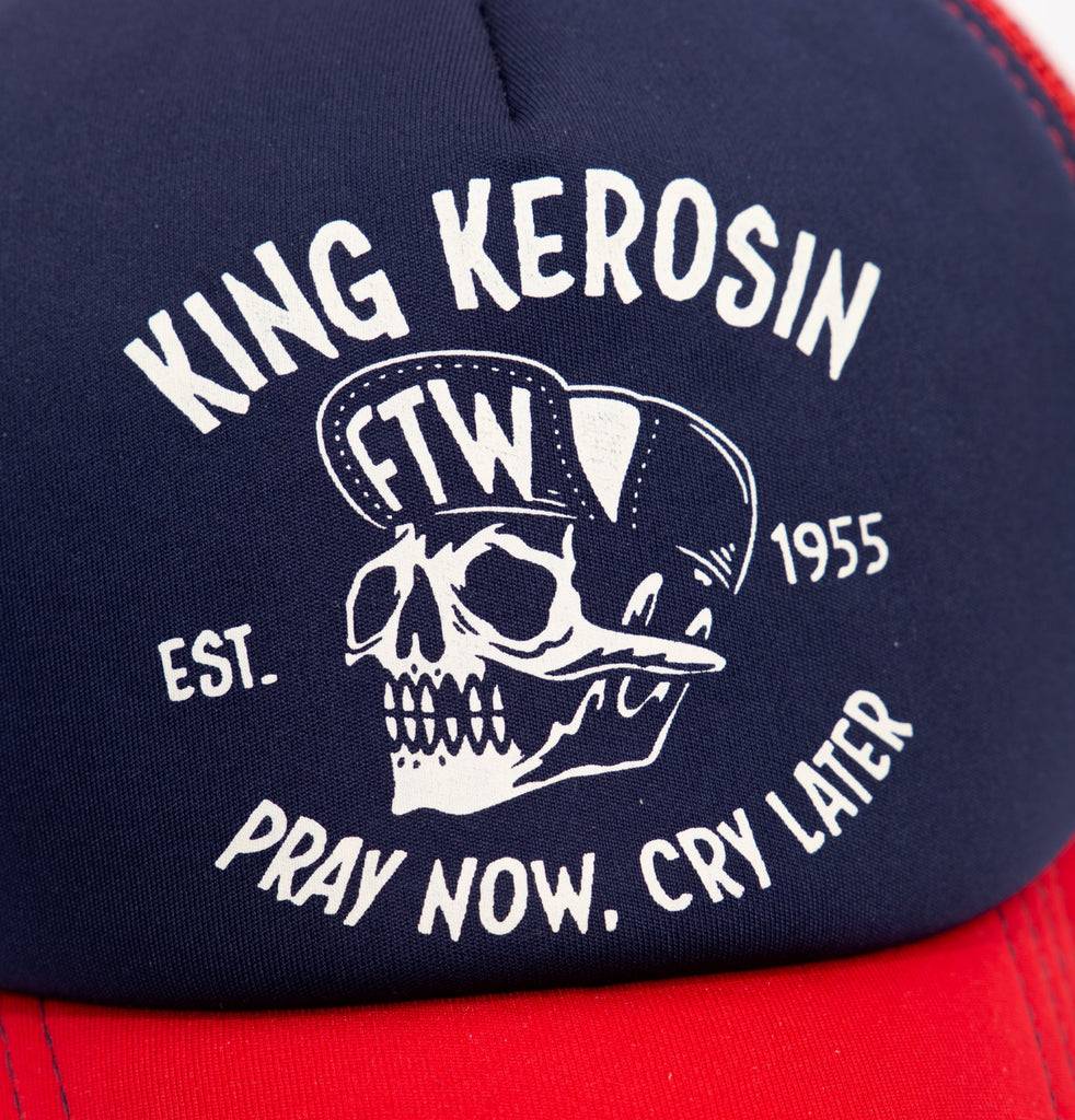 Queen Kerosin Trucker Cap «mit kontrastfarbenem Print «Pray now. cray later» Exklusive Angebote