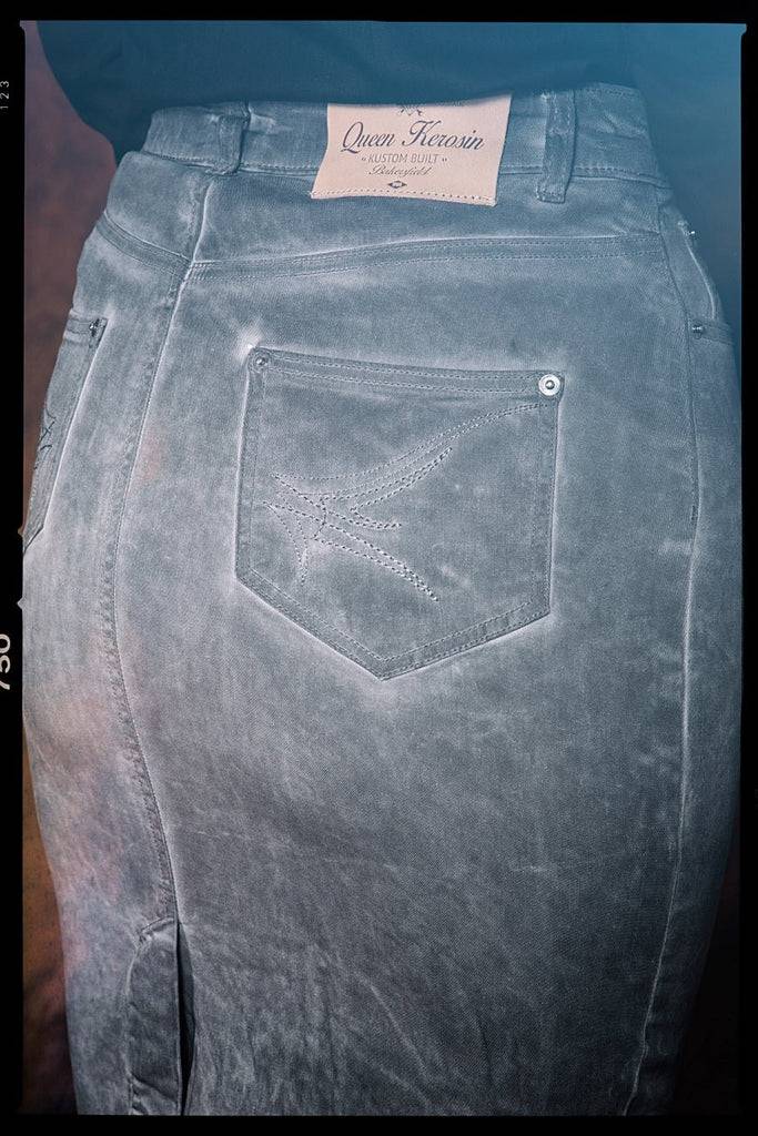Queen Kerosin Jeans Bleistiftrock mit Oilwash Effekt Neueste Stile
