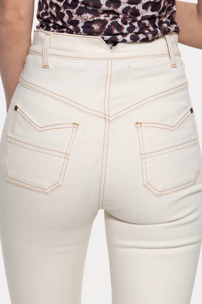 Queen Kerosin High Waist Slim Fit Jeans «Betty» Versandkostenfrei