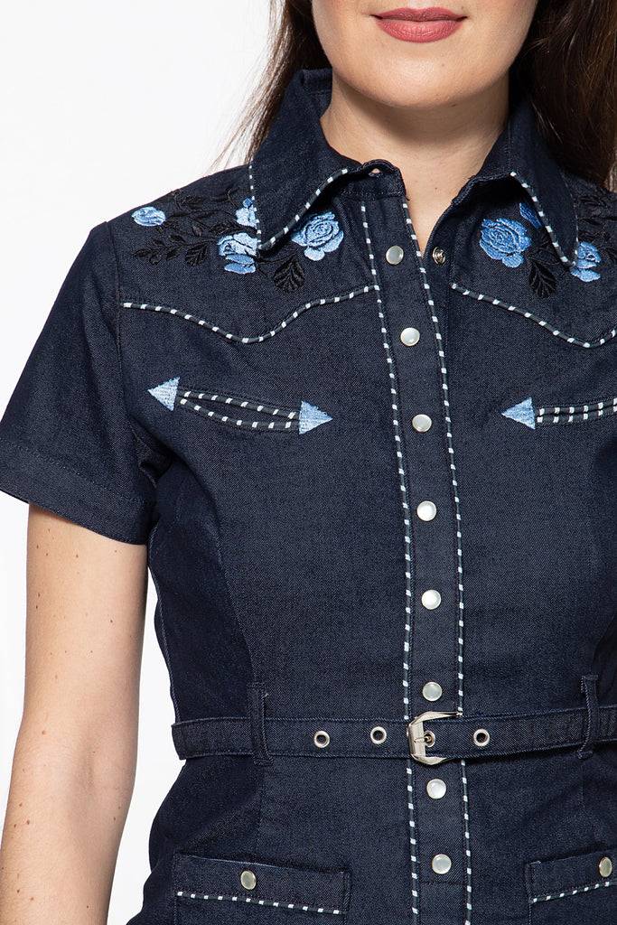 Queen Kerosin Jeanskleid im Westernchic Neueste Mode
