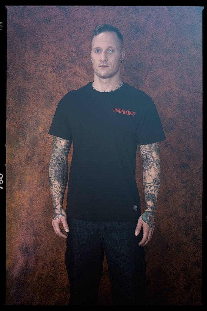 Queen Kerosin Shirt im Retro Style mit Back Print «Red Baron» Bis zu 60% Rabatt