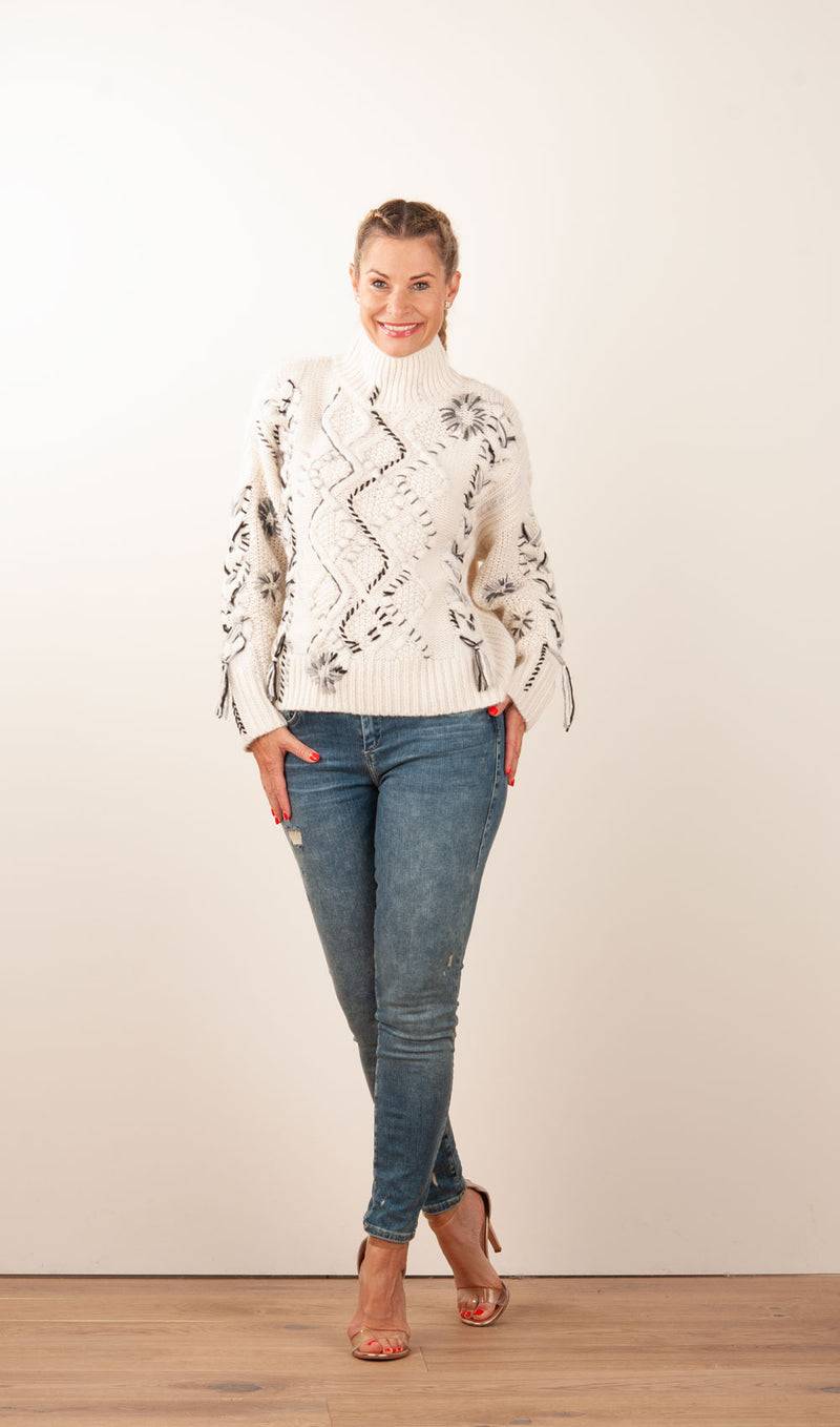 Paschwork Pullover Offwhite | Schwarz | Grau Nur für heute