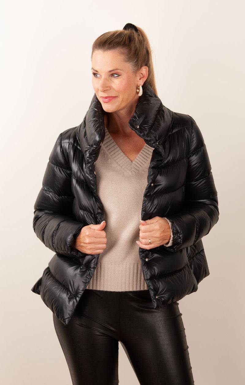 Herno Daunenjacke Schwarz Bis zu 55% Rabatt