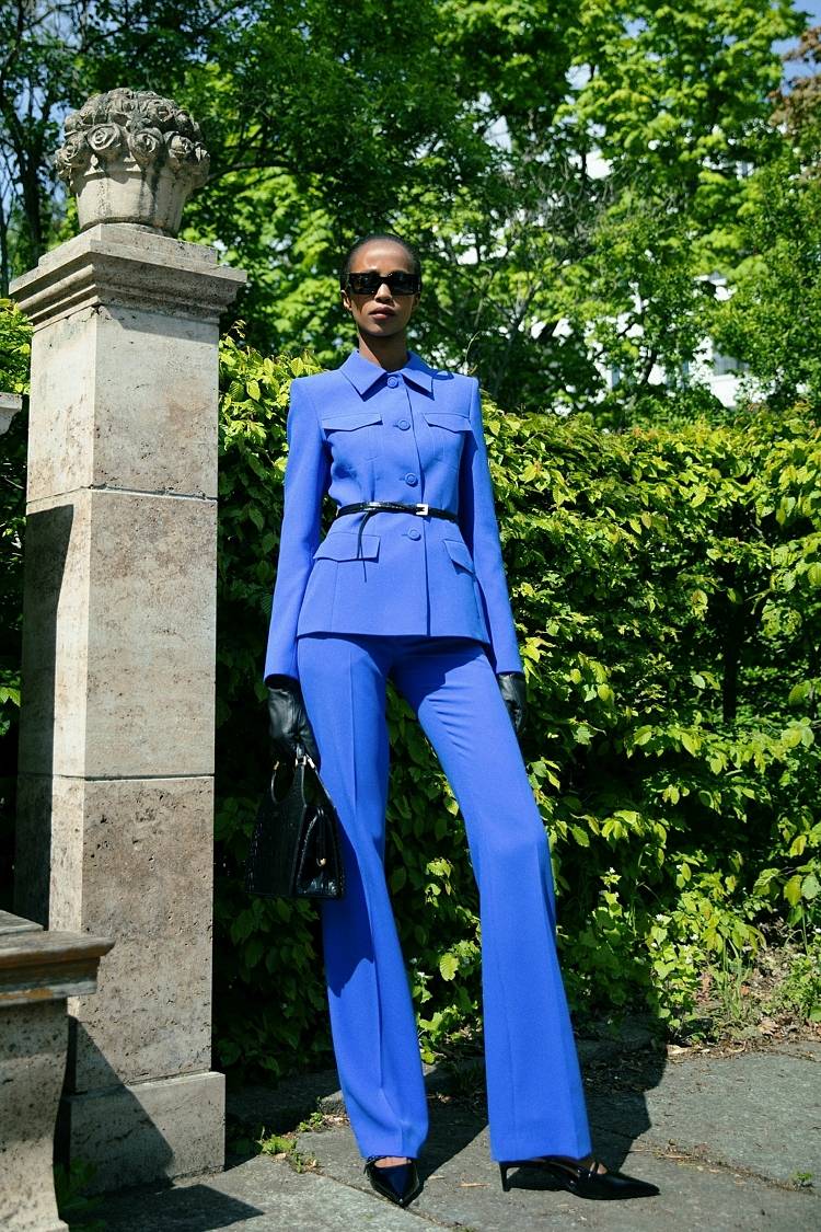 ﻿Sly 010 Einreihiger Blazer mit Pattentaschen aus Crêpe-Envers-Satin Rabatte dieses Monats