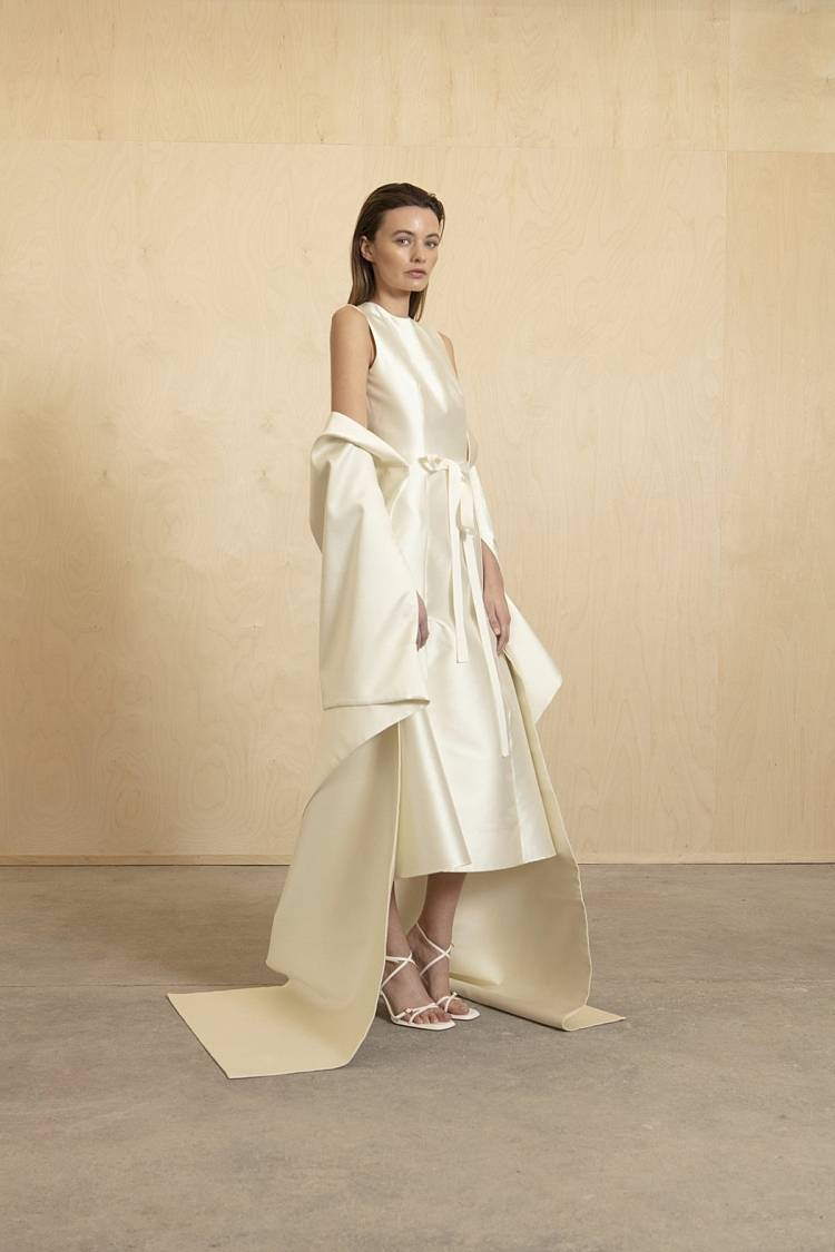 Sly 010 Brautkleid mit Raffungen Zeitbegrenzte Promotion