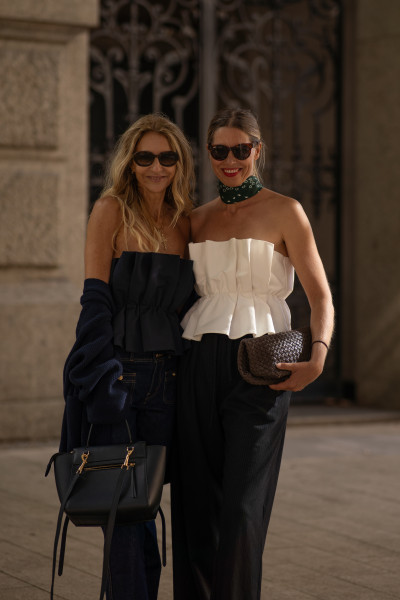 Sosue Pleat top Navy Vatertagsangebot
