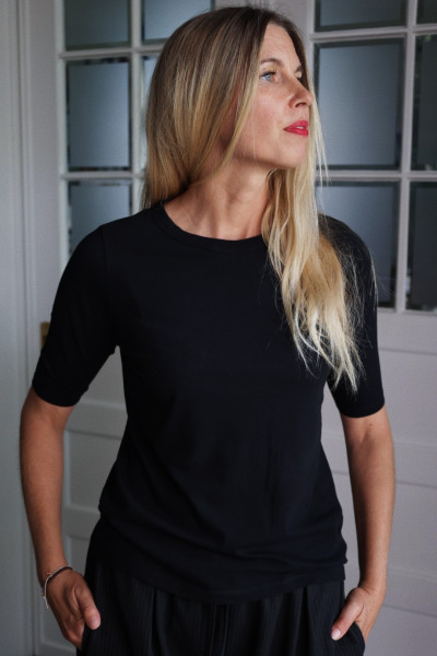 Sosue Half Sleeve Black Wochenangebot